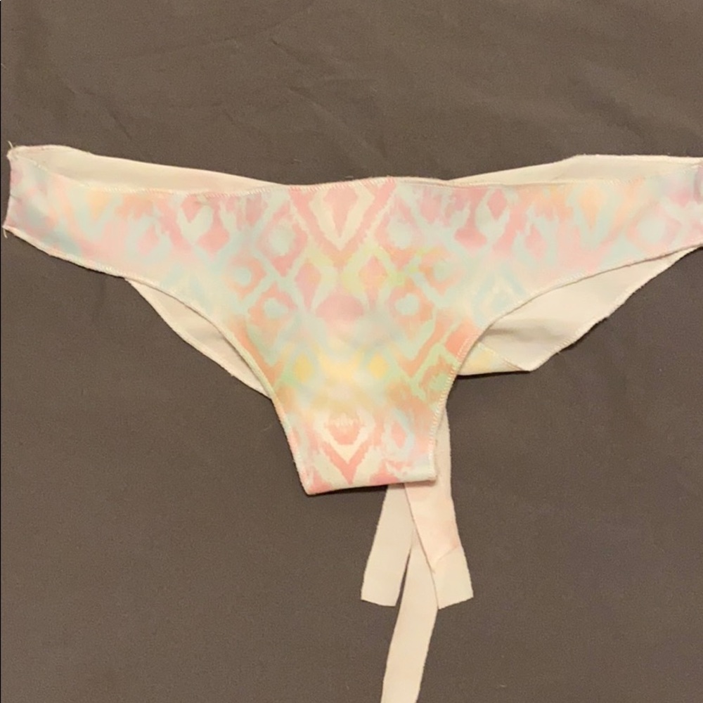 Stone fox bottoms, size small